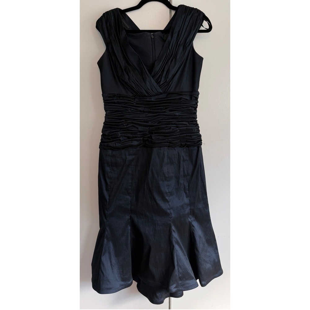 Tadashi Collection Navy Ruched‎ Sheath Cocktail Dress Size 8 Prom Elegant Formal